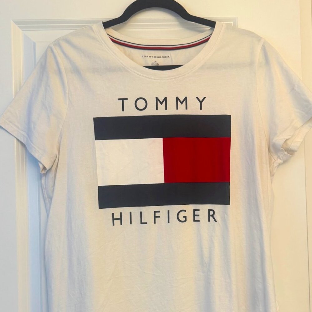 Tommy  Hilfiger women's graphic tee